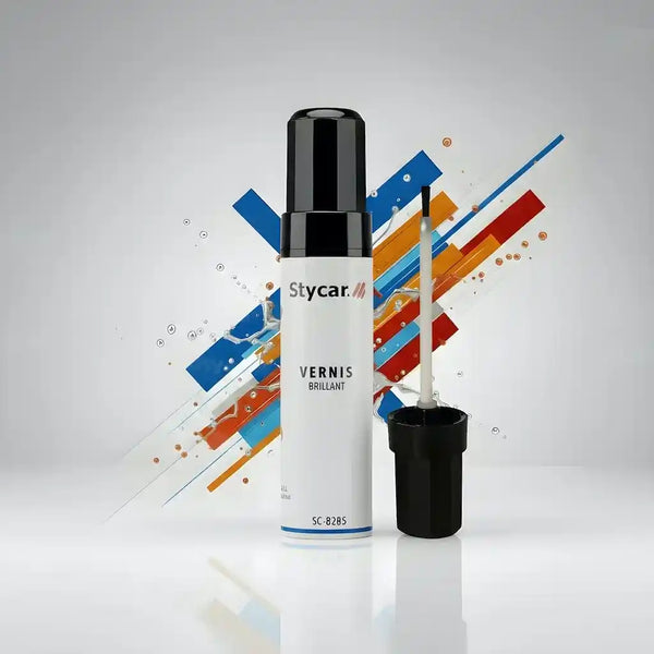 Stylo vernis transparent de finition Stycar pour protéger la retouche peinture durablement et apporter une brillance éclatante à la carrosserie.